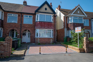 Beaconsfield Avenue